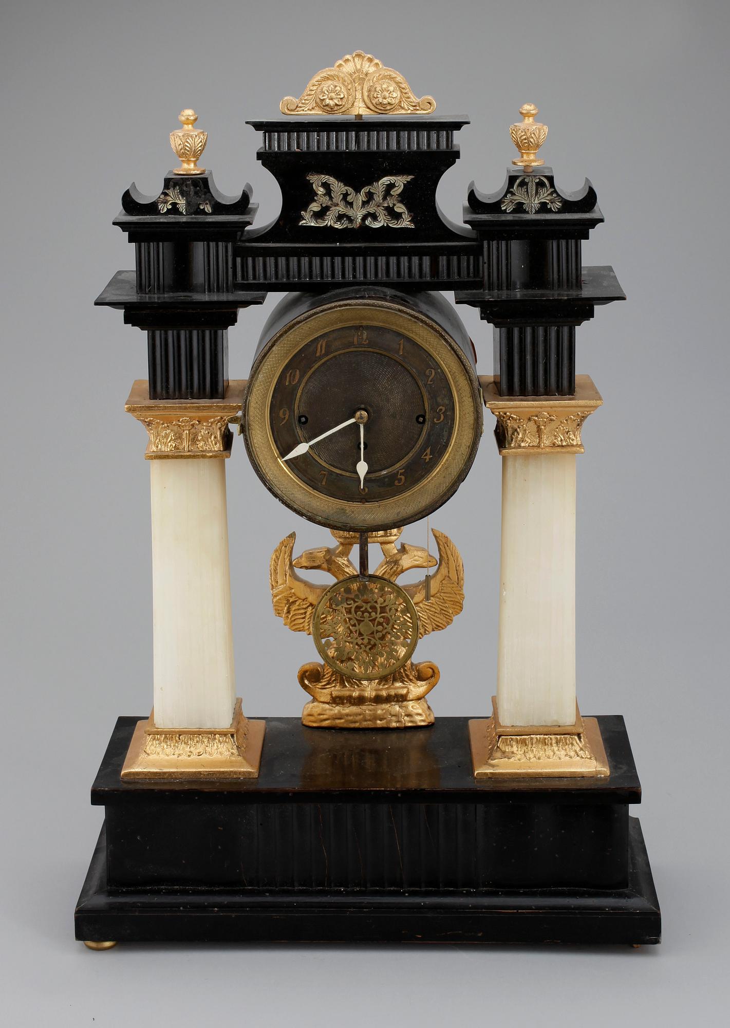 BORDSPENDYL, senempire, 1800-talets mitt.