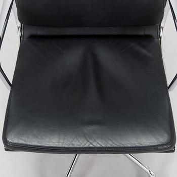 Charles & Ray Eames, kontorsstol, "Soft Pad Chair EA 219, high backrest", Vitra. 2000-tal.