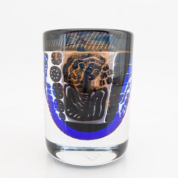 An Edvin Öhrström signed Gonodljären glass vase from Orrefors 1979.