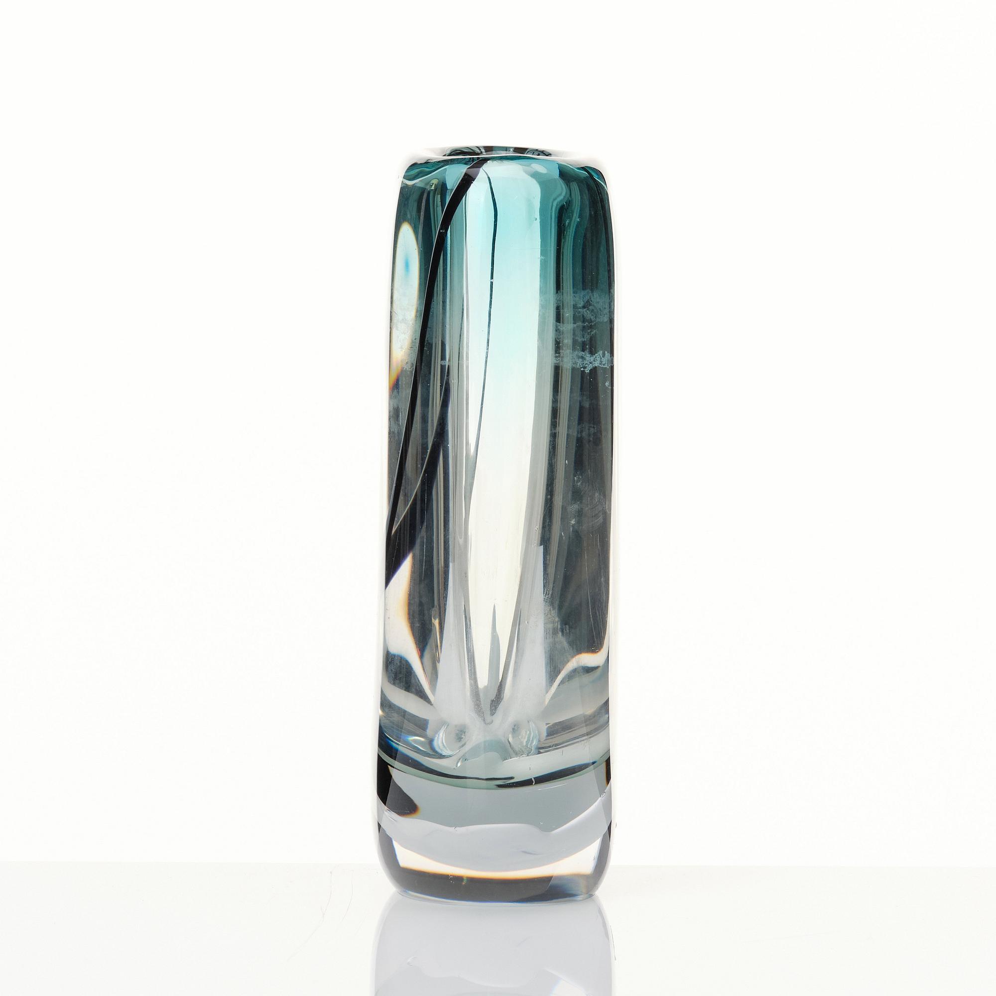 Vicke Lindstrand, a "Winter" glass vase, Kosta Glassworks, Sweden 1960s.