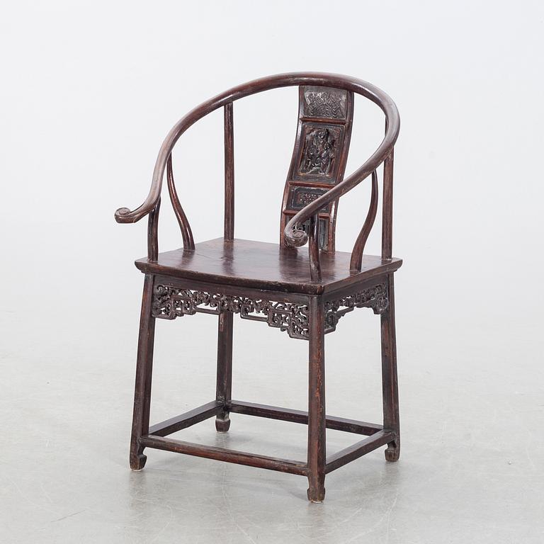 A Chinese wooden chair last aprt of the 19th century.