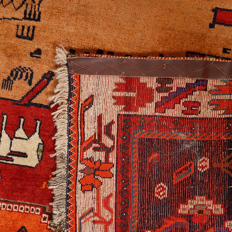 MATTA, Gashgai, sent 1900-tal, 200x130 cm.