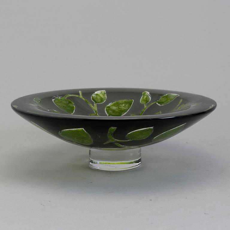 OLLE ALBERIUS, a glass bowl from Orrefors Gallery, signed and dated -88.