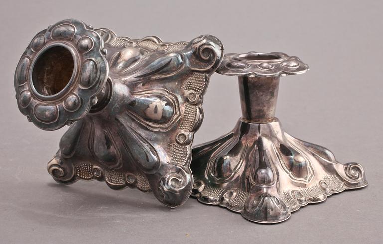 LJUSSTAKAR, ett par, silver, 1900-tal.