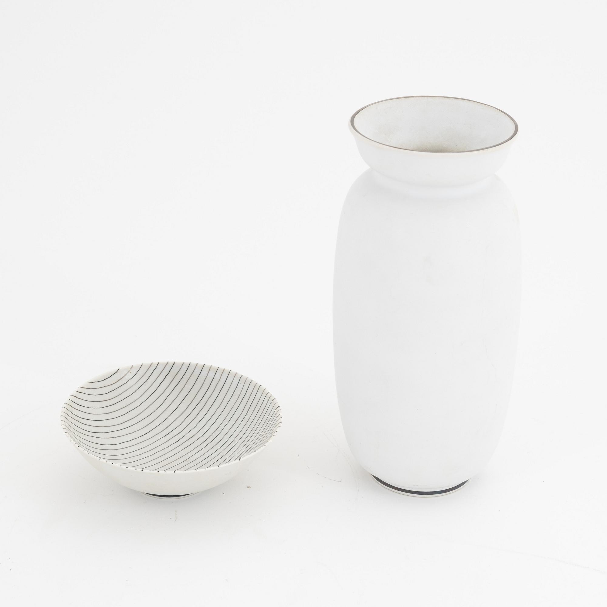 Stig Lindberg, a 'Grazia' stoneware vase and a 'Filigran' bowl, Gustavsberg.