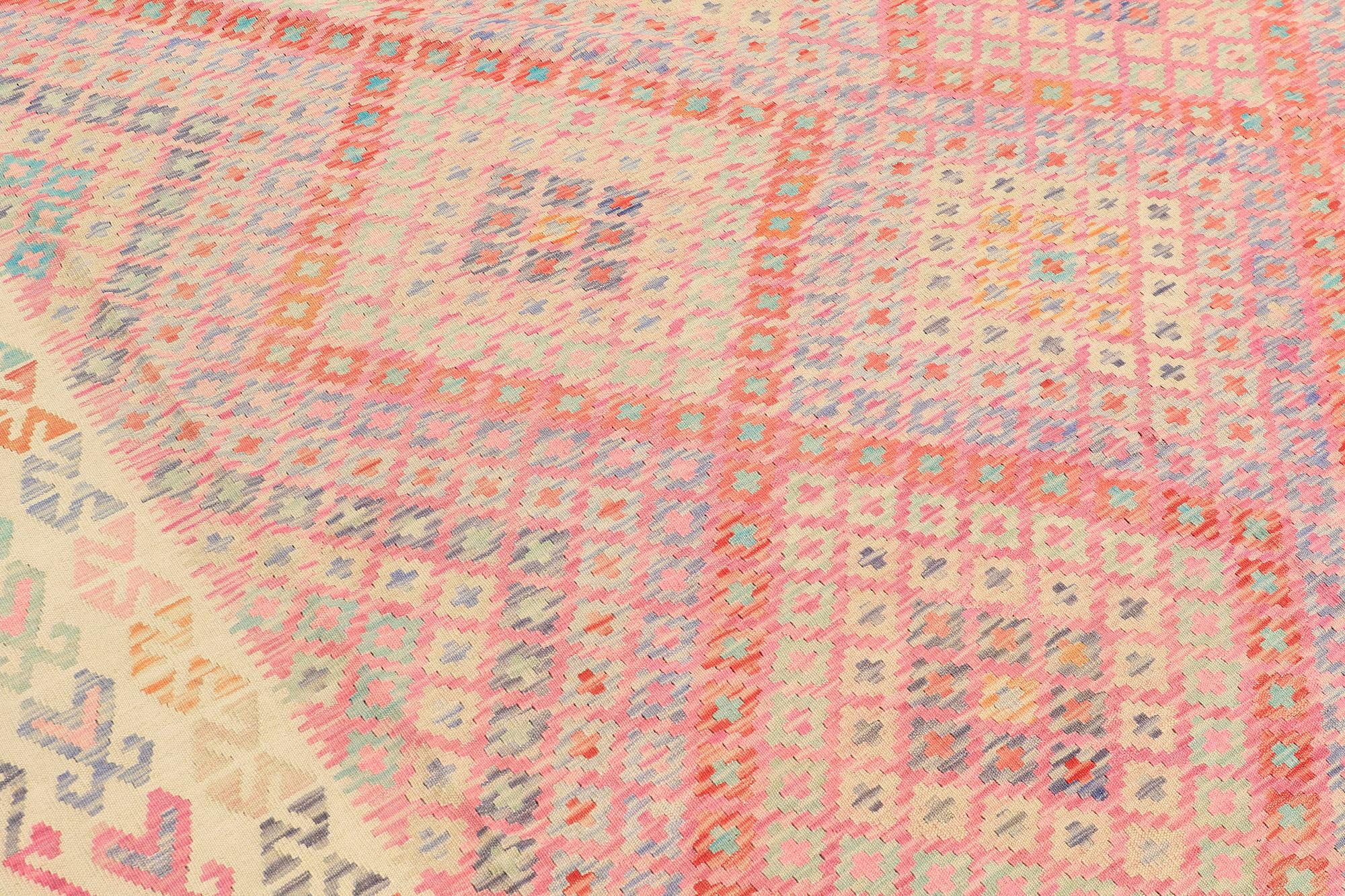 A CARPET, Kilim, ca 292 x 265 cm.