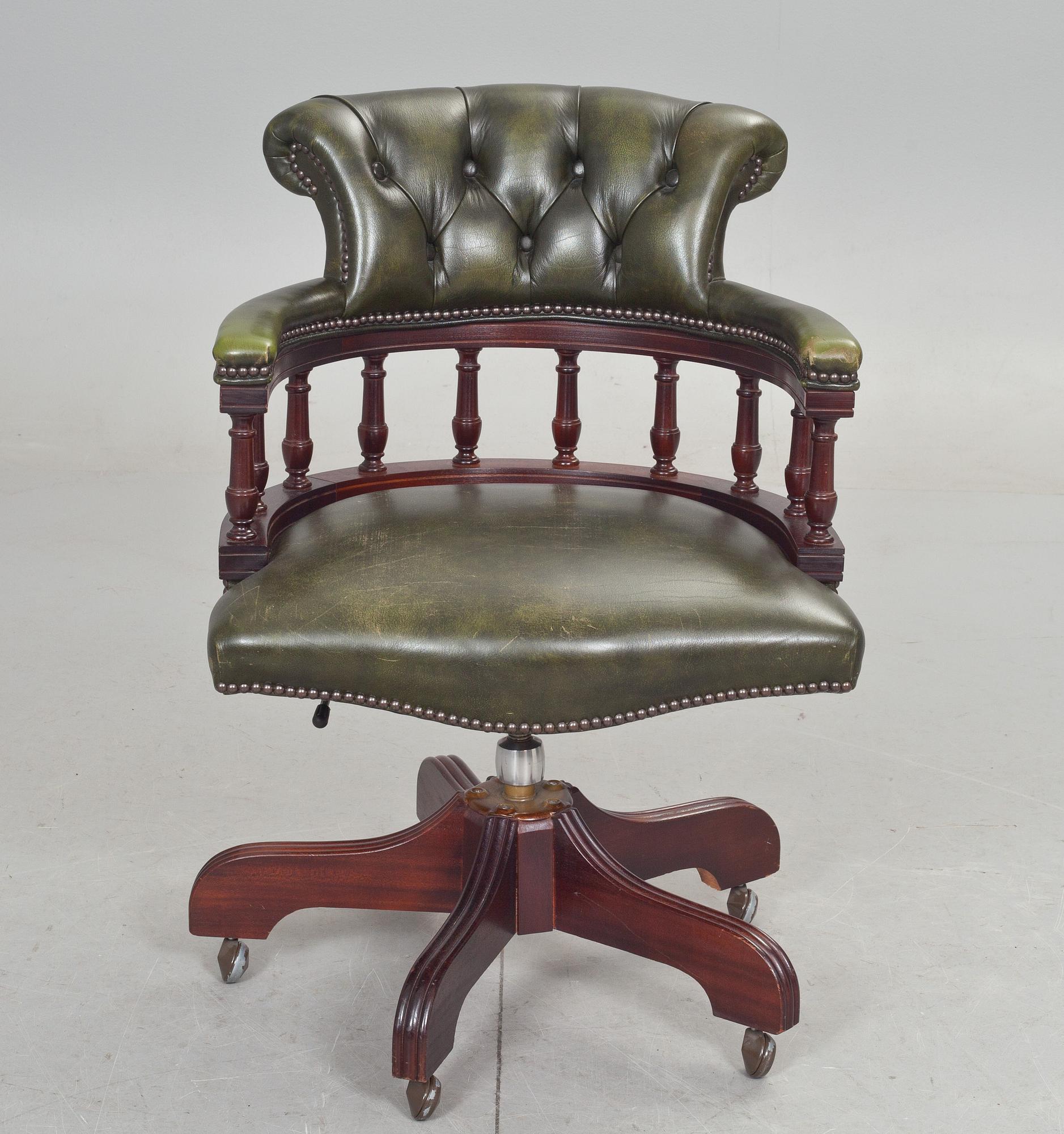 SKRIVBORDSSTOL, engelsk stil, 1900-talets slut.