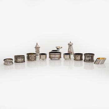Napkin rings, 6 pcs, and saltshakers, a pair, as well as salt cellars, silver and glass, including english and finnish .