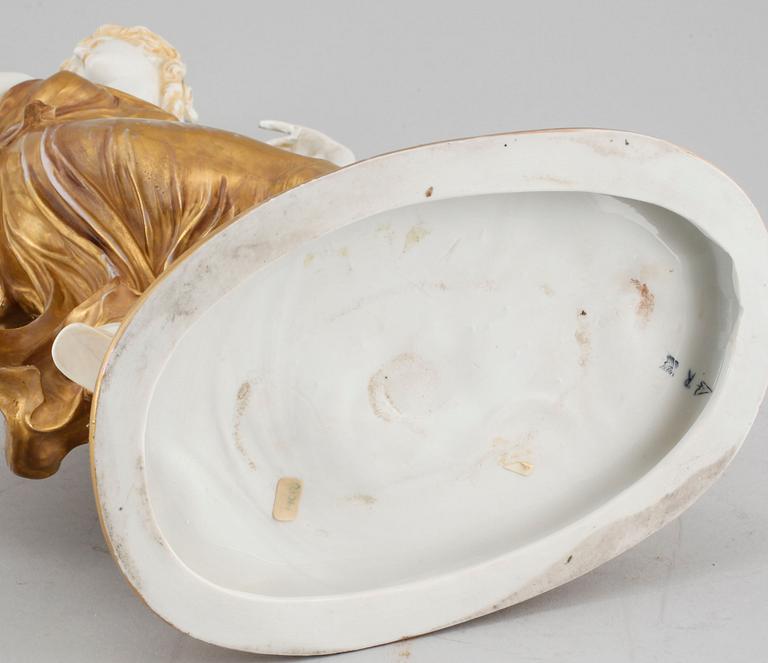 SKULPTUR, porslin, sent 1800-tal.