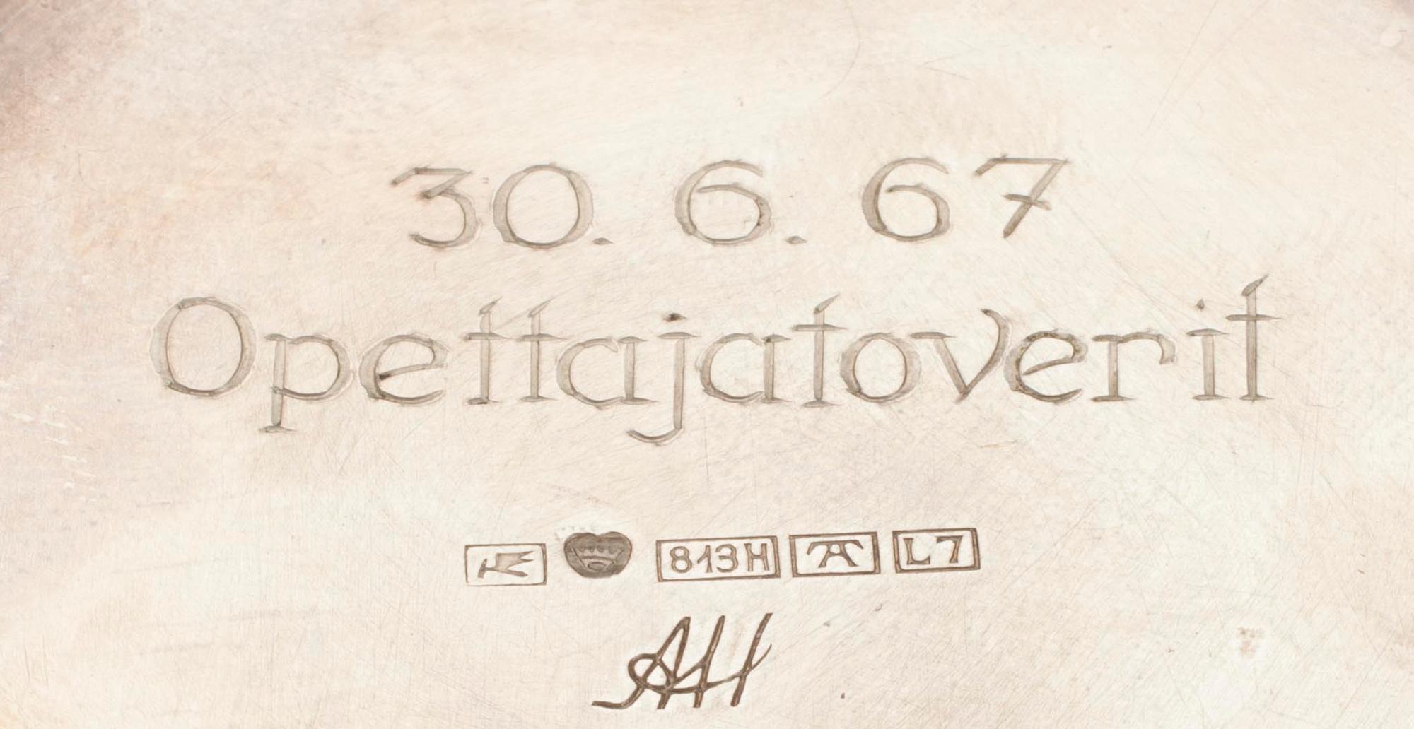 VAS, silver, Suomen Kultaseppä, sign. AH. 1964. Vikt ca 203 g.