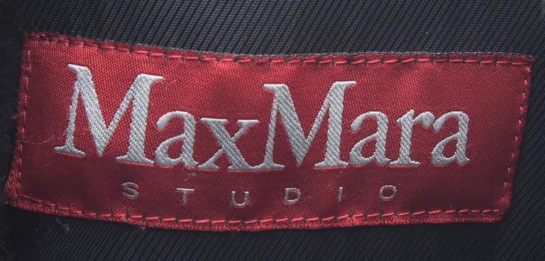 PÄÄLLYSTAKKI, Max Mara.