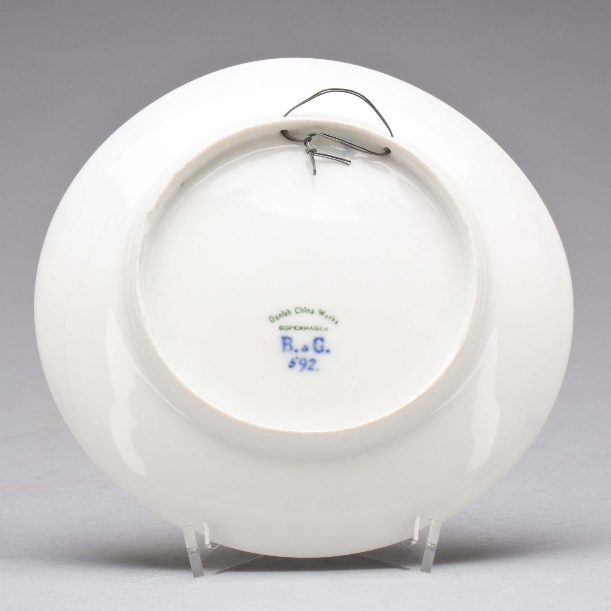 JULTALLRIK, porslin, "Jule aften 1895".  Bing & Gröndahl.