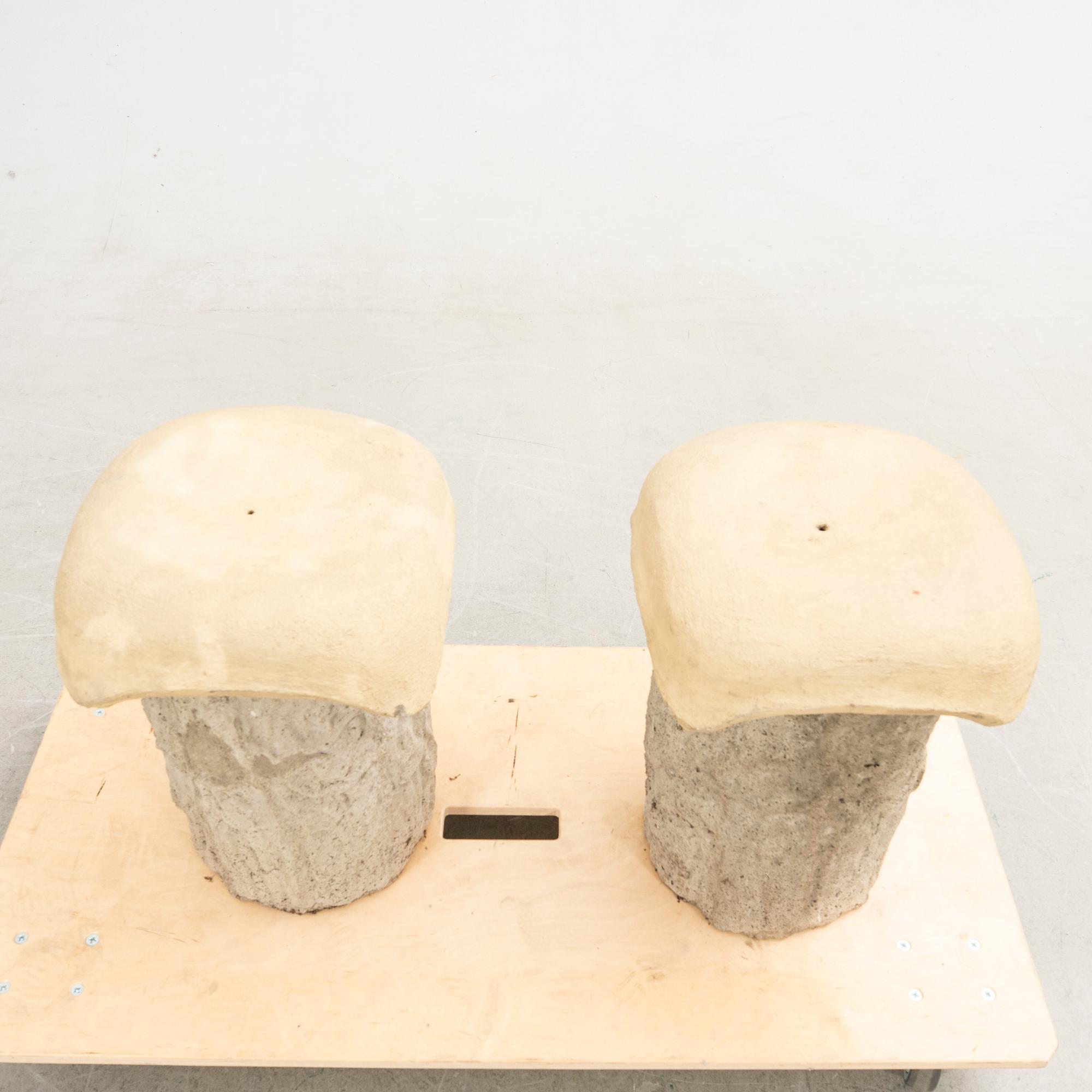 Pallar, ett par, 1900-talets slut.