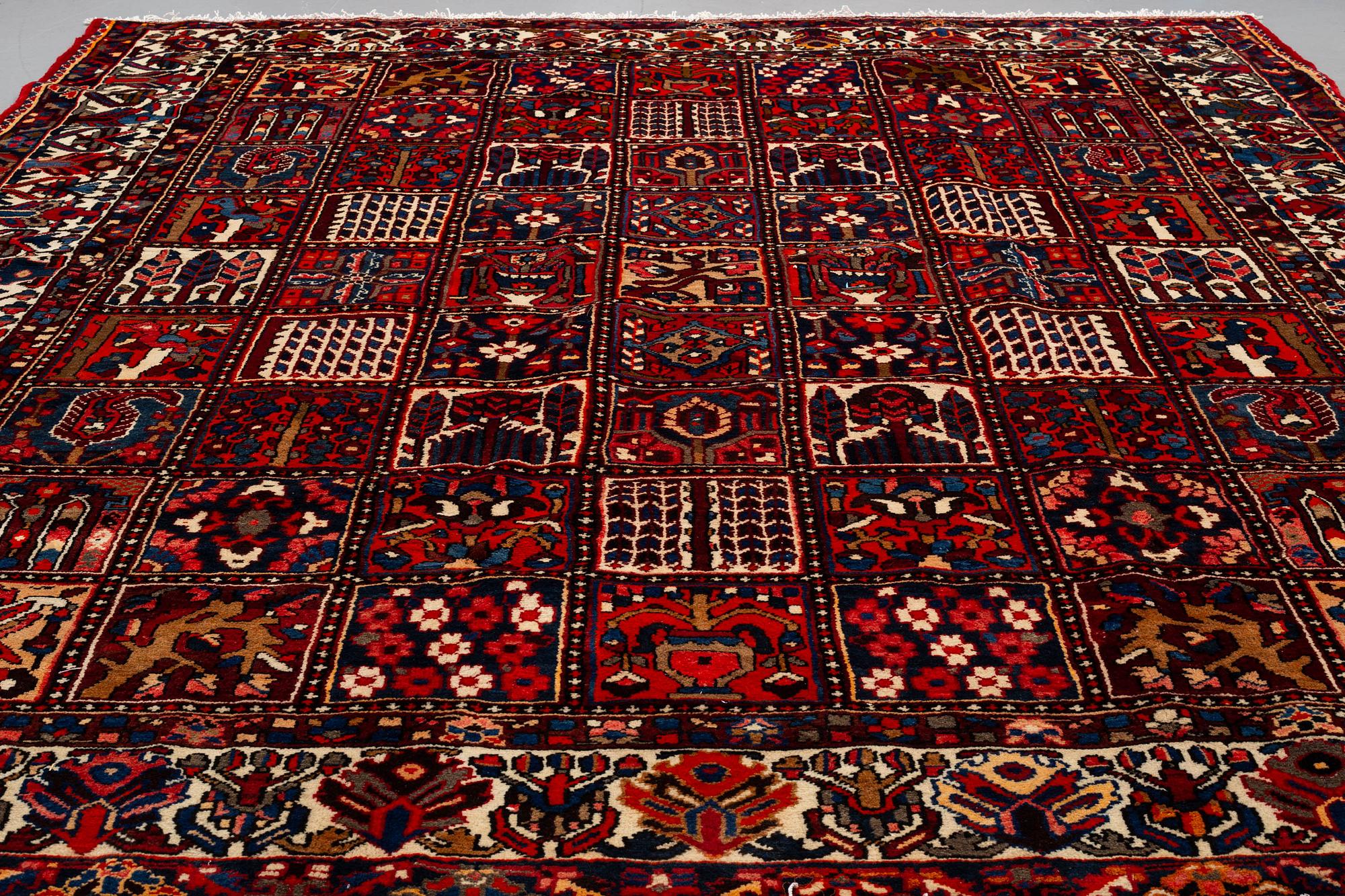 MATTA, Bakhtiari, ca 375 x 295 cm.