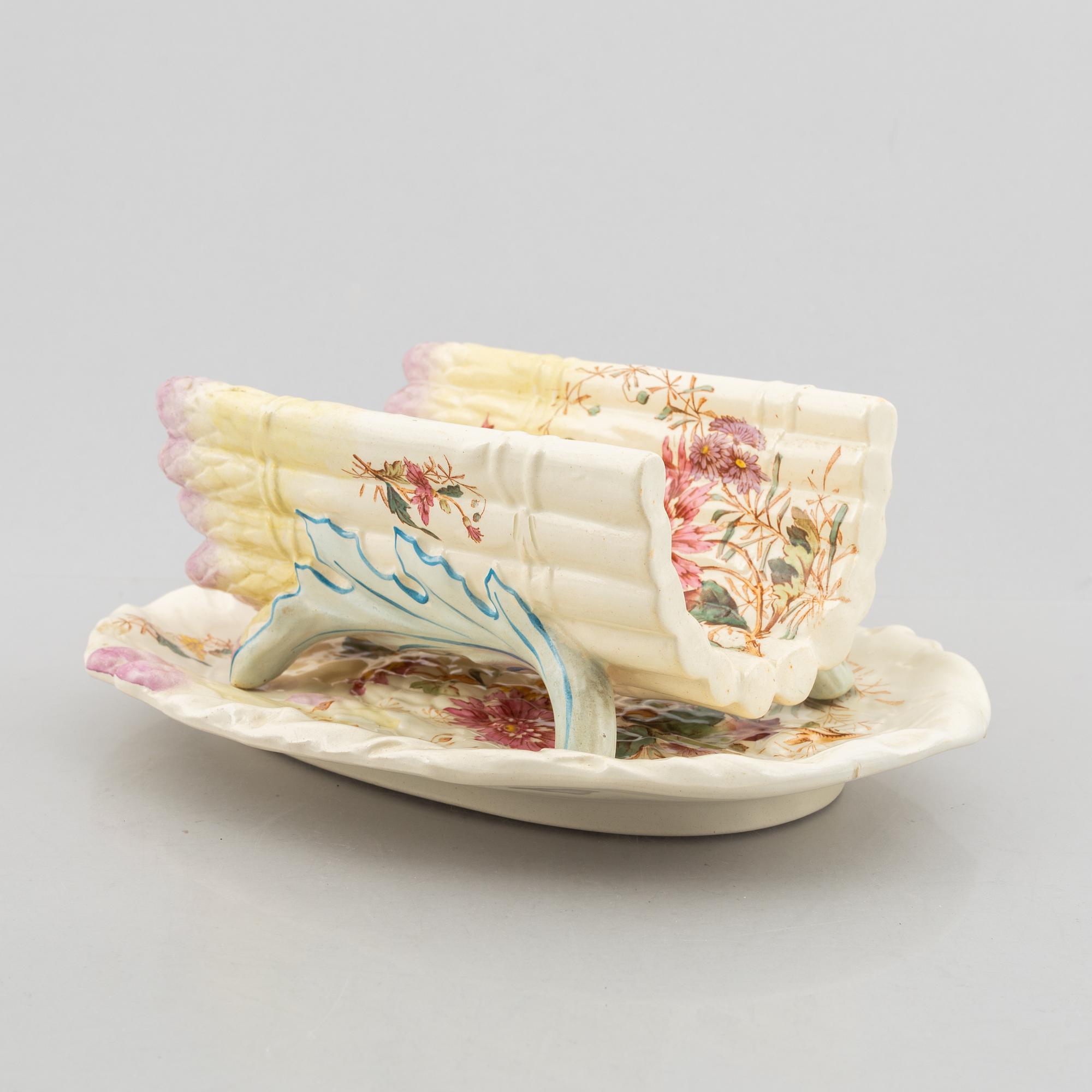 A two-part "Chrysanthème" Asparagus dish, Luneville, France, late 19th century.