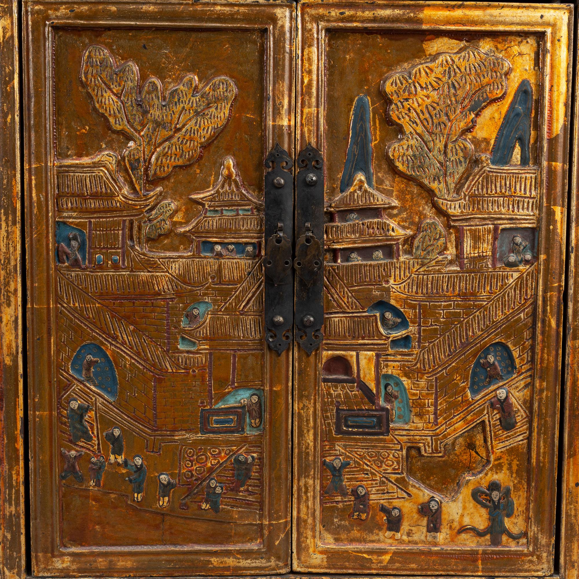 A pair of chinese cabinets, 20th Century.