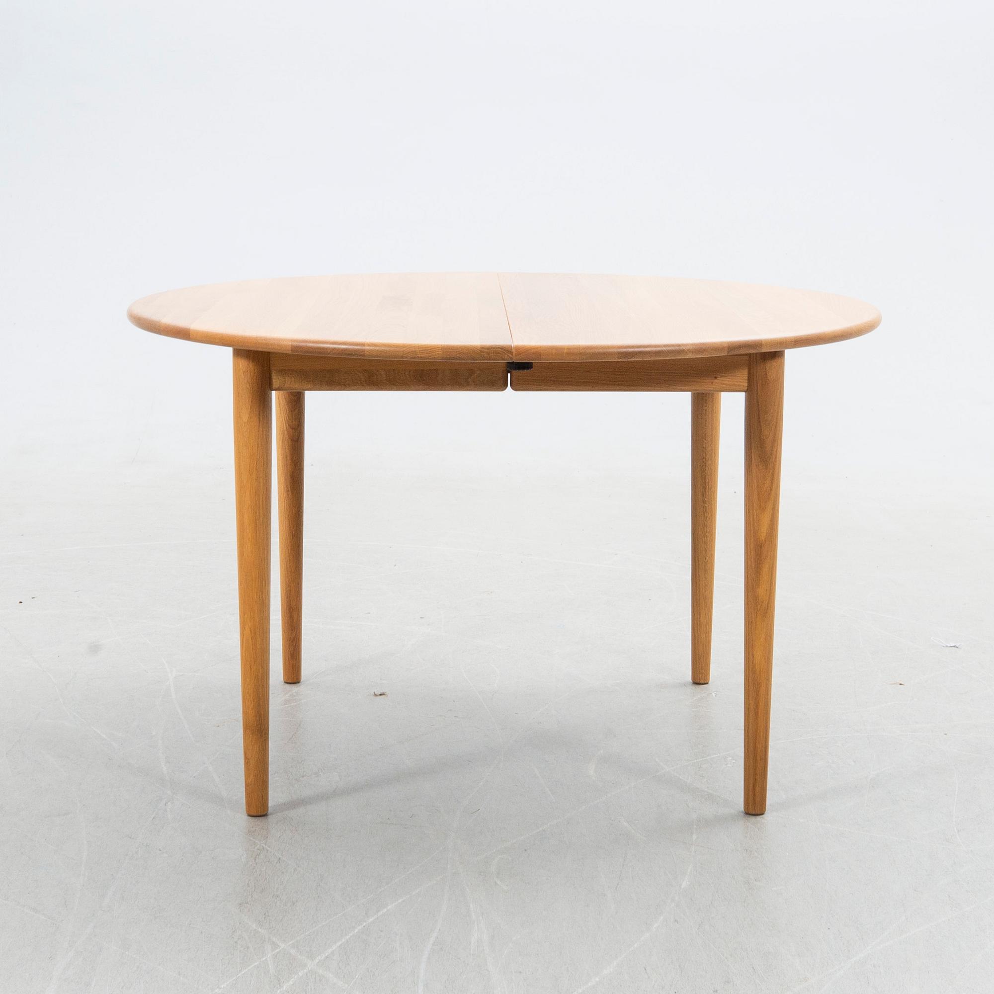 Matbord, model 893, Haslev Møbelsnedkeri A/S, Danmark.