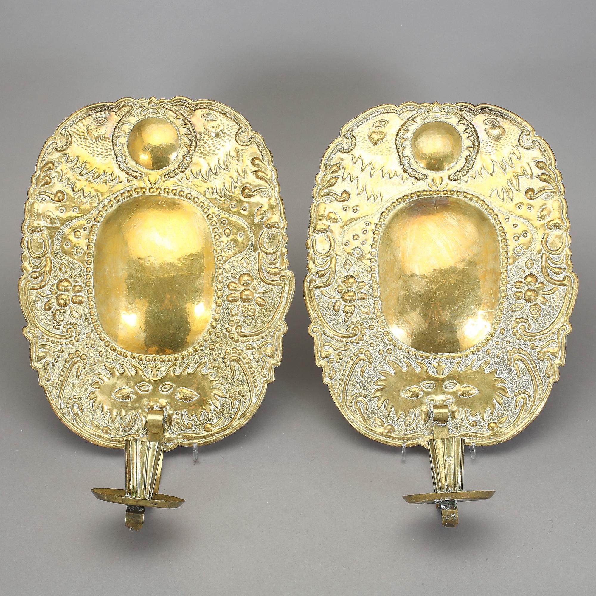 LJUSPLÅTAR, ett par, barockstil, 1800/1900-tal.