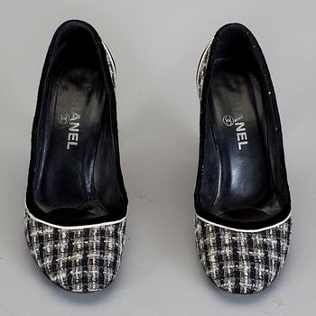 SKOR, Chanel.