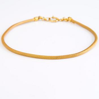 An Iranian 18K gold necklace.