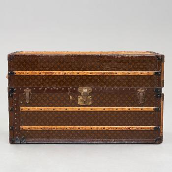 Louis Vuitton, WARDROBE TRUNK, Louis Vuitton, early 19th century.