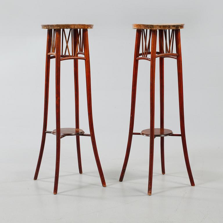 PIEDESTALER, 2st, 1900-tal.