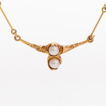 Björn Weckström, a 14K gold and cultured pearl necklace, 'Cheek to cheek', Lapponia 1983.