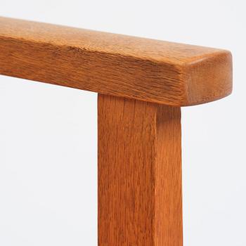 John Kandell, karmstolar, ett par, J. E. Blomqvist Möbelfabrik, Storvreta, för Tingshuset i Västervik, ca 1959.