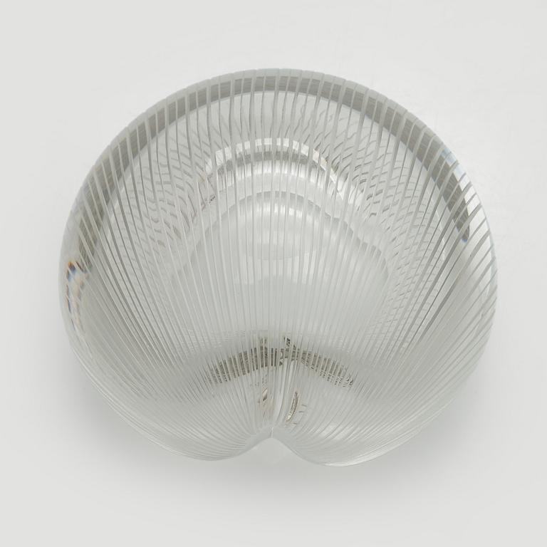 Tapio Wirkkala, a model 3327 glass bowl, signed Tapio Wirkkala Iittala -57.