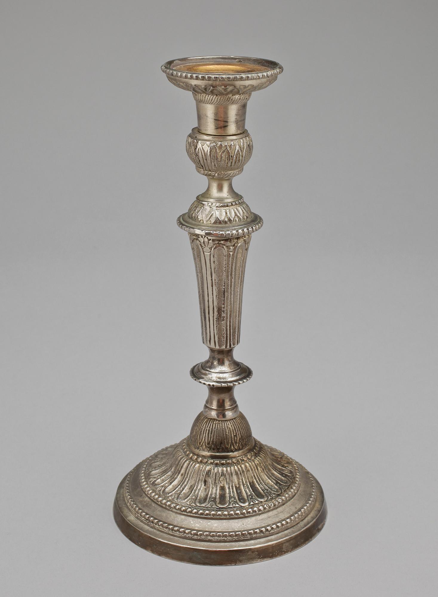 LJUSSTAKE, vit metall, empirestil, 1800-talets senare del.