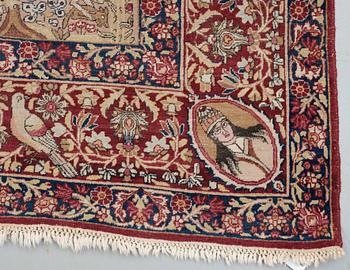 ANTIQUE KERMAN LAVER FIGURAL. 213 x 147,5 cm.
