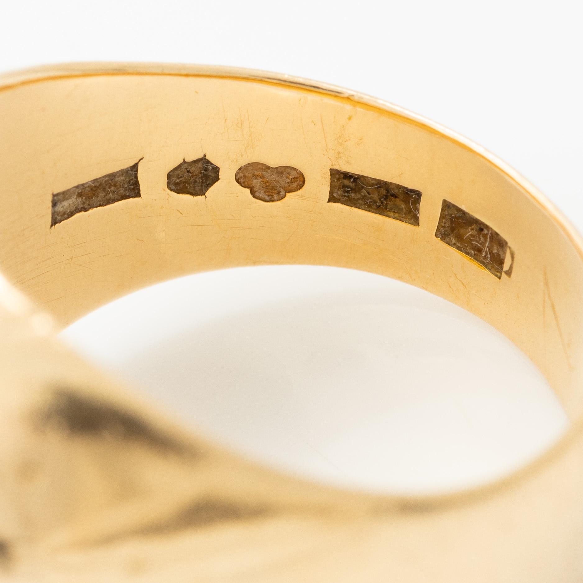 Ring 18K gold.