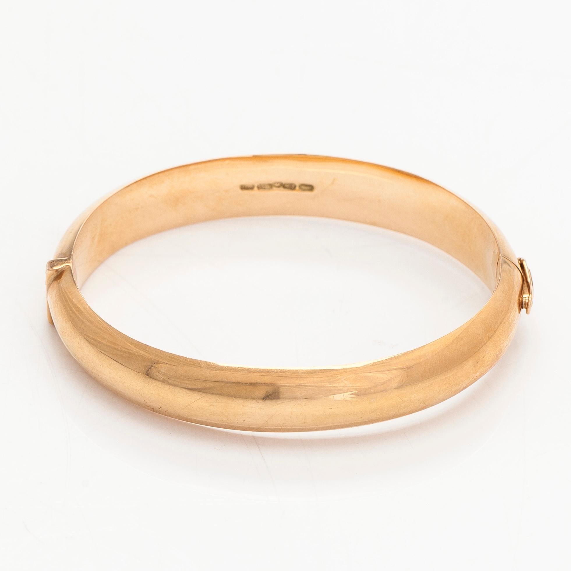 A 14K gold bangle, Westerback, Helsinki 1955.