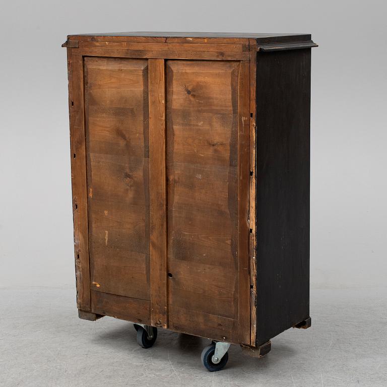 A chest of drawers, second half of the 19th Century.