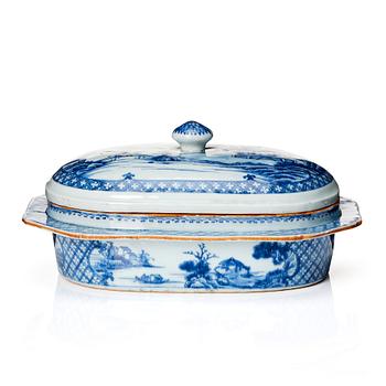 1176. A blue and white vegetable tureen with cover, Qing dynasty, Qianlong (1736-95).