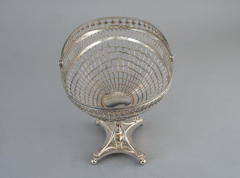 A BISQUIT BASKET, silver, Carl Anton Carlberg, Turku 1819. Height 30 cm, weight 606 g.