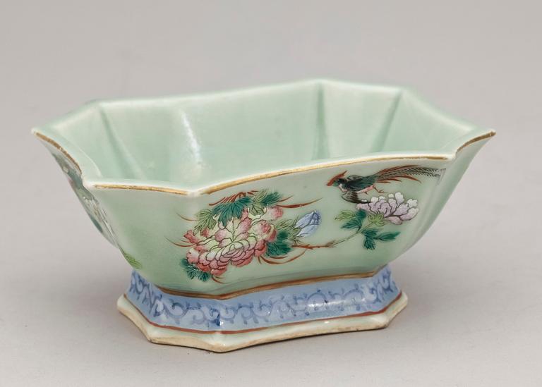 SKÅL, porslin, Kina 1900-tal.