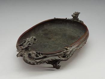 A Japanese bronze censer, Meiji (1868-1912).