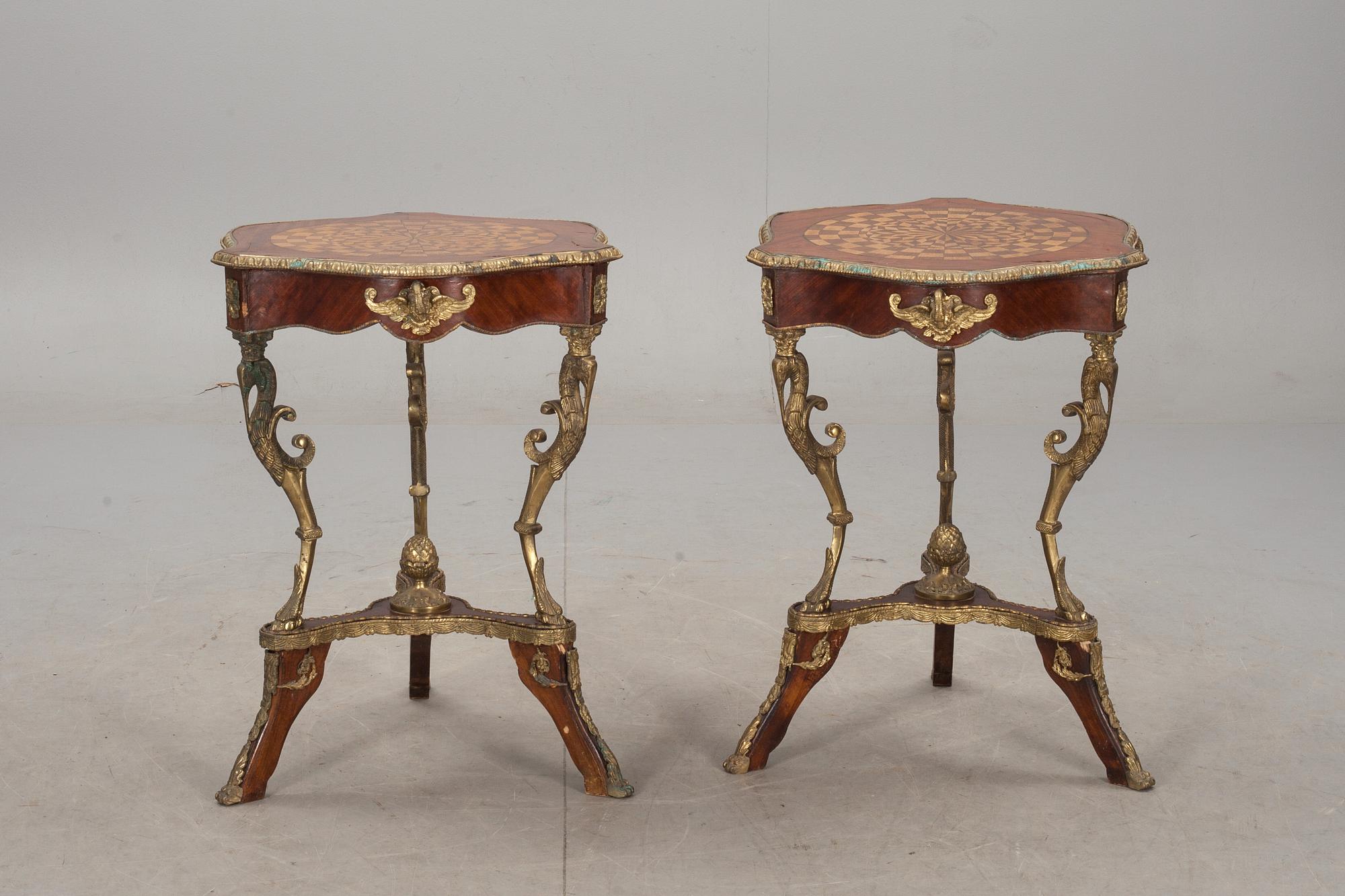 BORD, ett par, Louis XVI-stil, 1800-tal.