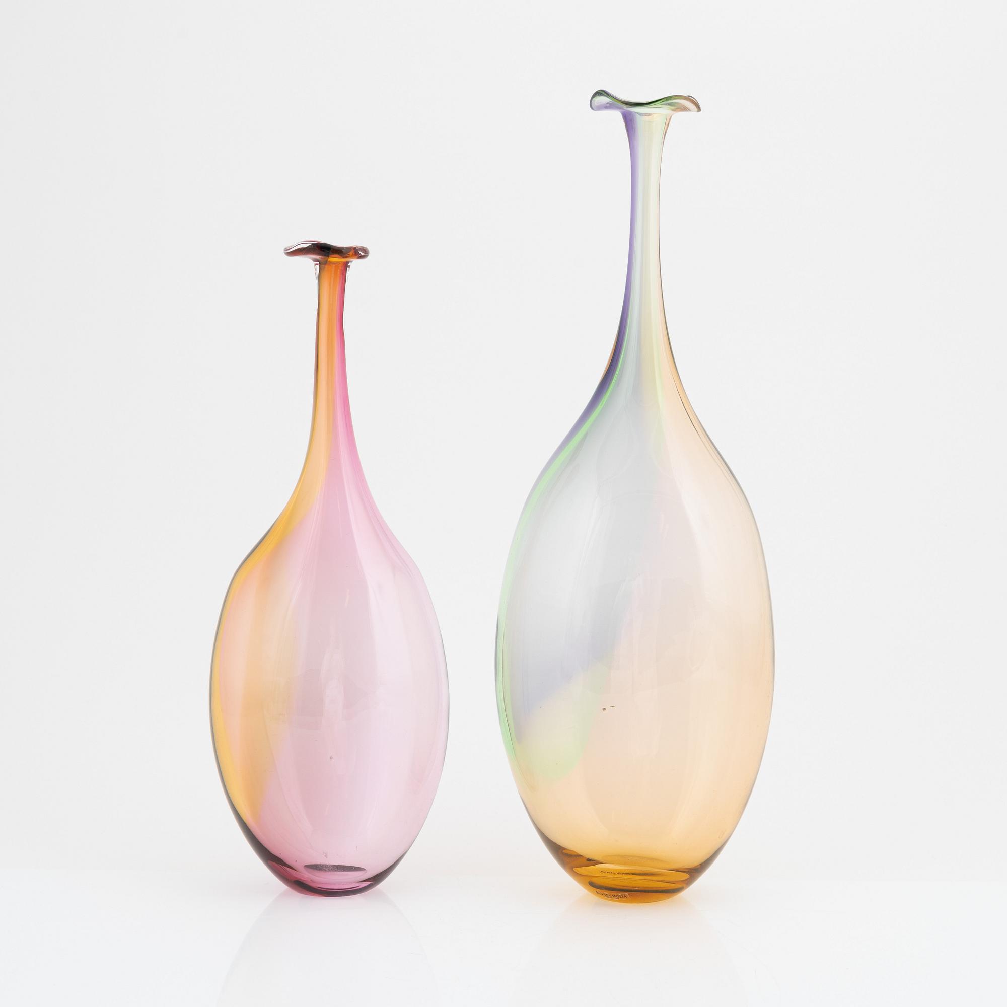 Kjell Engman, vaser, 2 st, glas, "Fidji", Kosta Boda.
