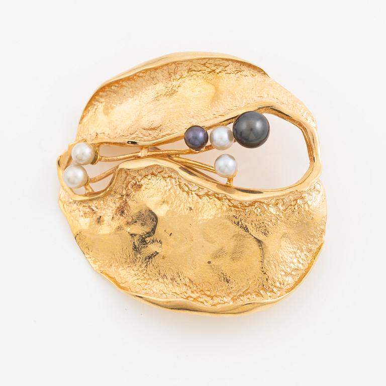 Brosch, 18K guld med odlade pärlor.