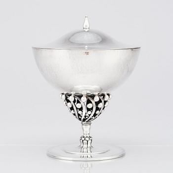 Johan Rohde, skål med lock, Georg Jensen, Köpenhamn 1945-77, sterling silver, design 43.