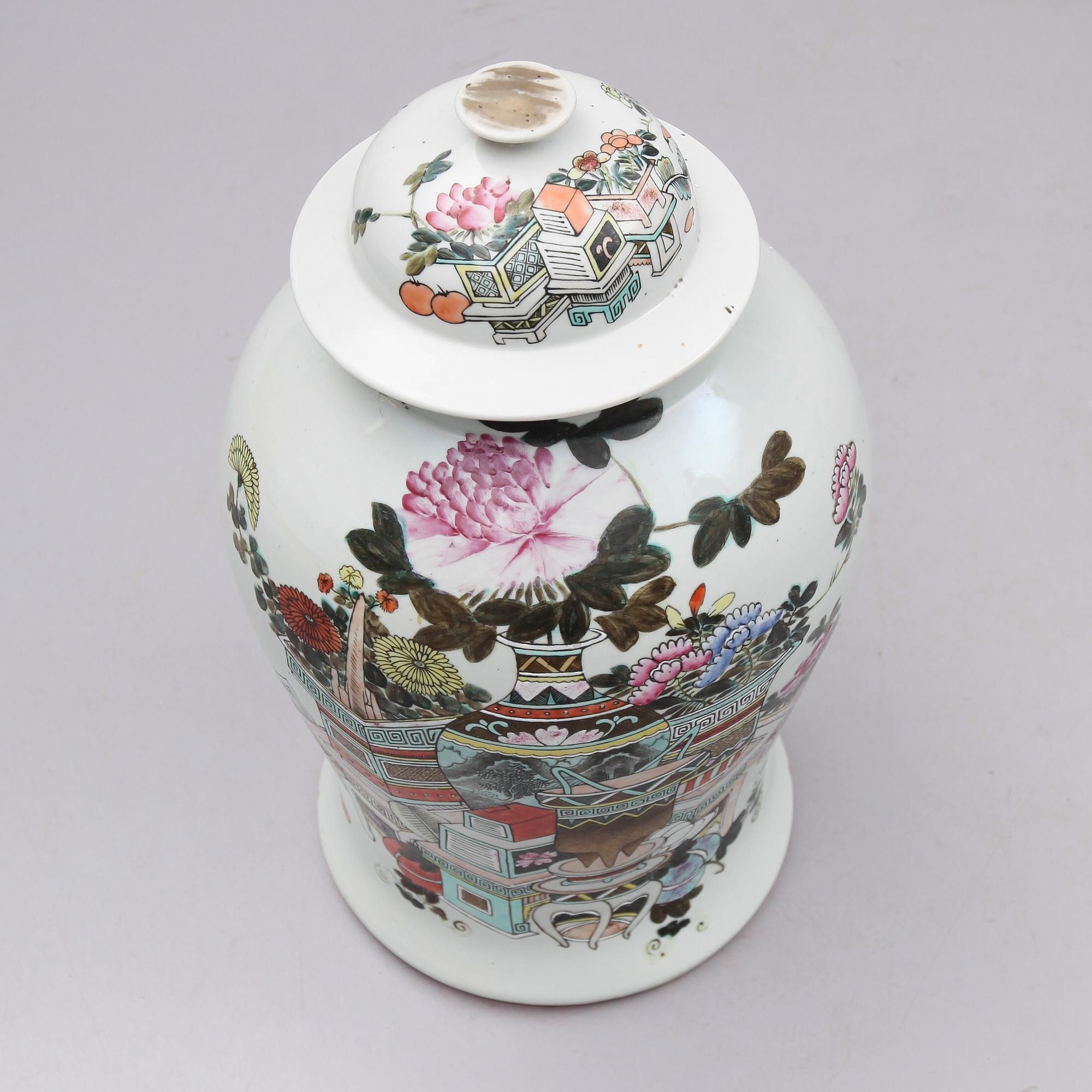 LOCKURNA, porslin, Kina, 1800-/1900-tal.