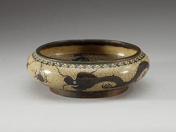 RÖKELSEKAR, cloisonné. Qing dynastin, 1800-tal.