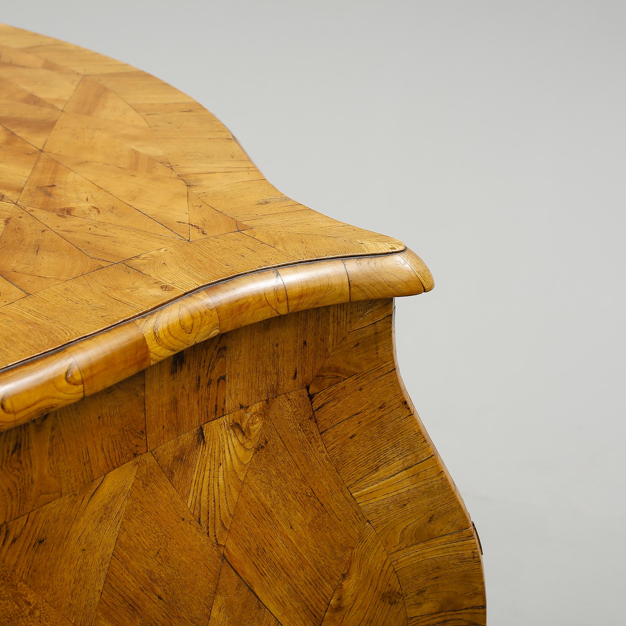 BYRÅ, rokoko, 1700-talets andra hälft.