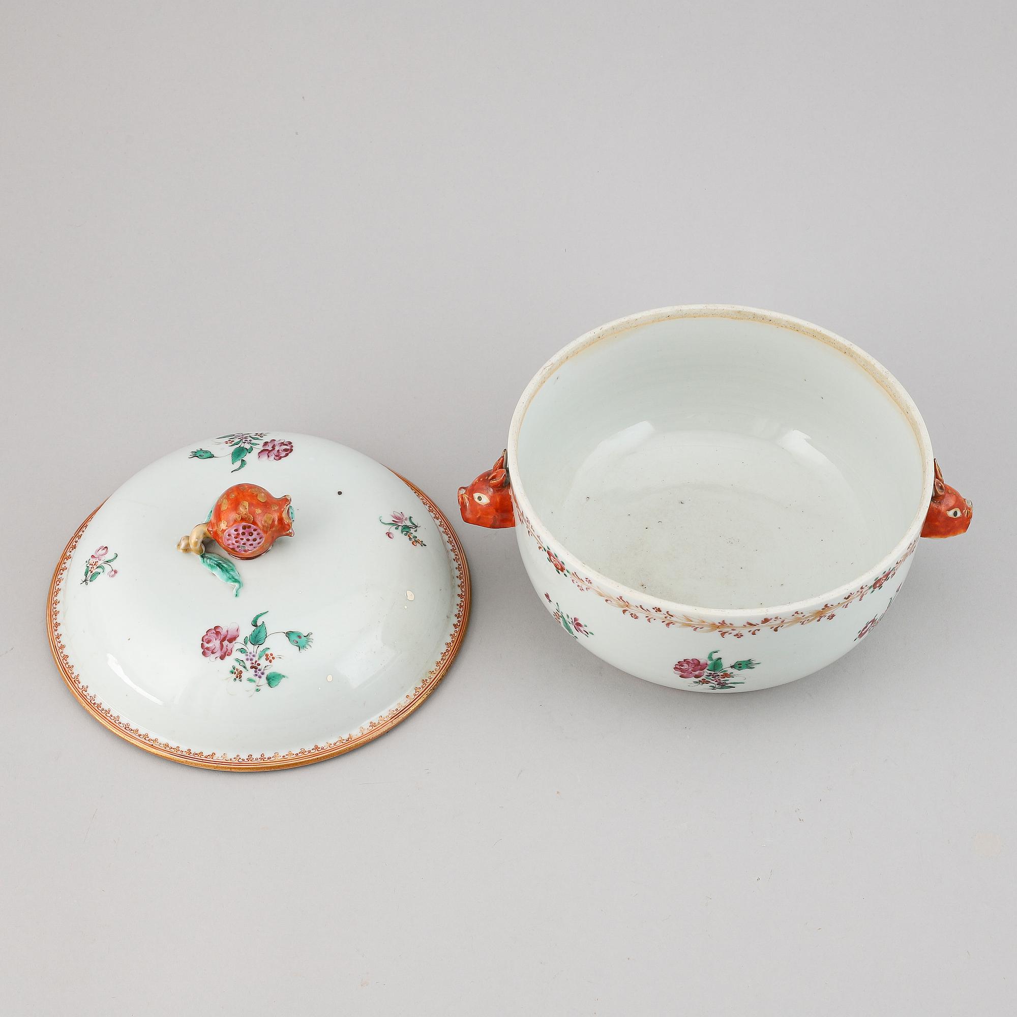 A famille rose tureen with cover, Qing dynasty, Qianlong (1736-95).