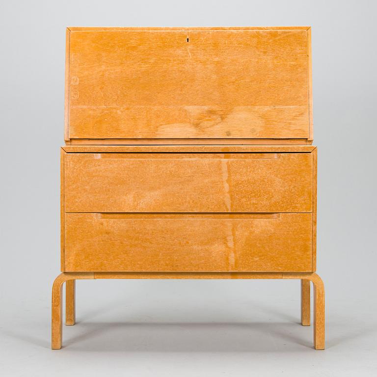 Alvar Aalto, a 1934 secretary desk model 802 for O.Y. Huonekalu- ja Rakennustyötehdas A.B.