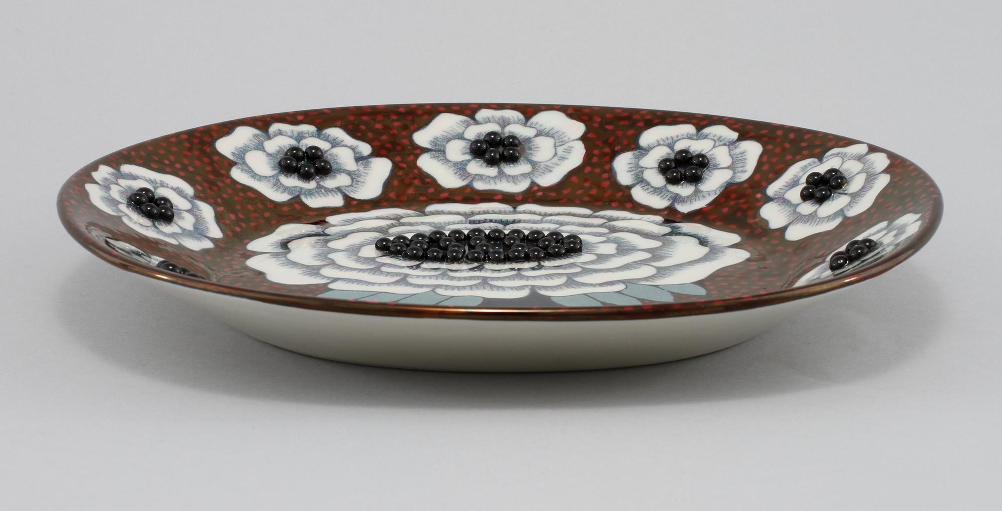 FAT, porslin, "Fiori", Birger Kaipianinen, Arabia, signerad, daterad 1983 och numrerad 182/2000.
