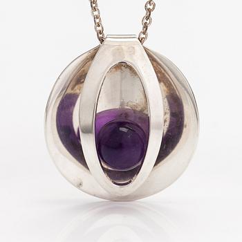 Elis Kauppi, A sterling silver necklace with an amethyst. Kupittaan kulta, Turku.