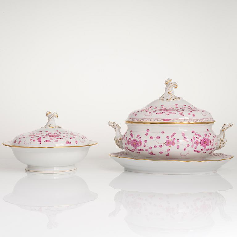 A 77-piece set of Meissen 'Indische malerei' porcelain tableware from the latter half of the 20th century.